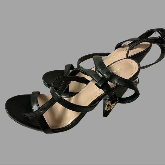 Shoes - Elegant Black Strappy Sandals Size 9